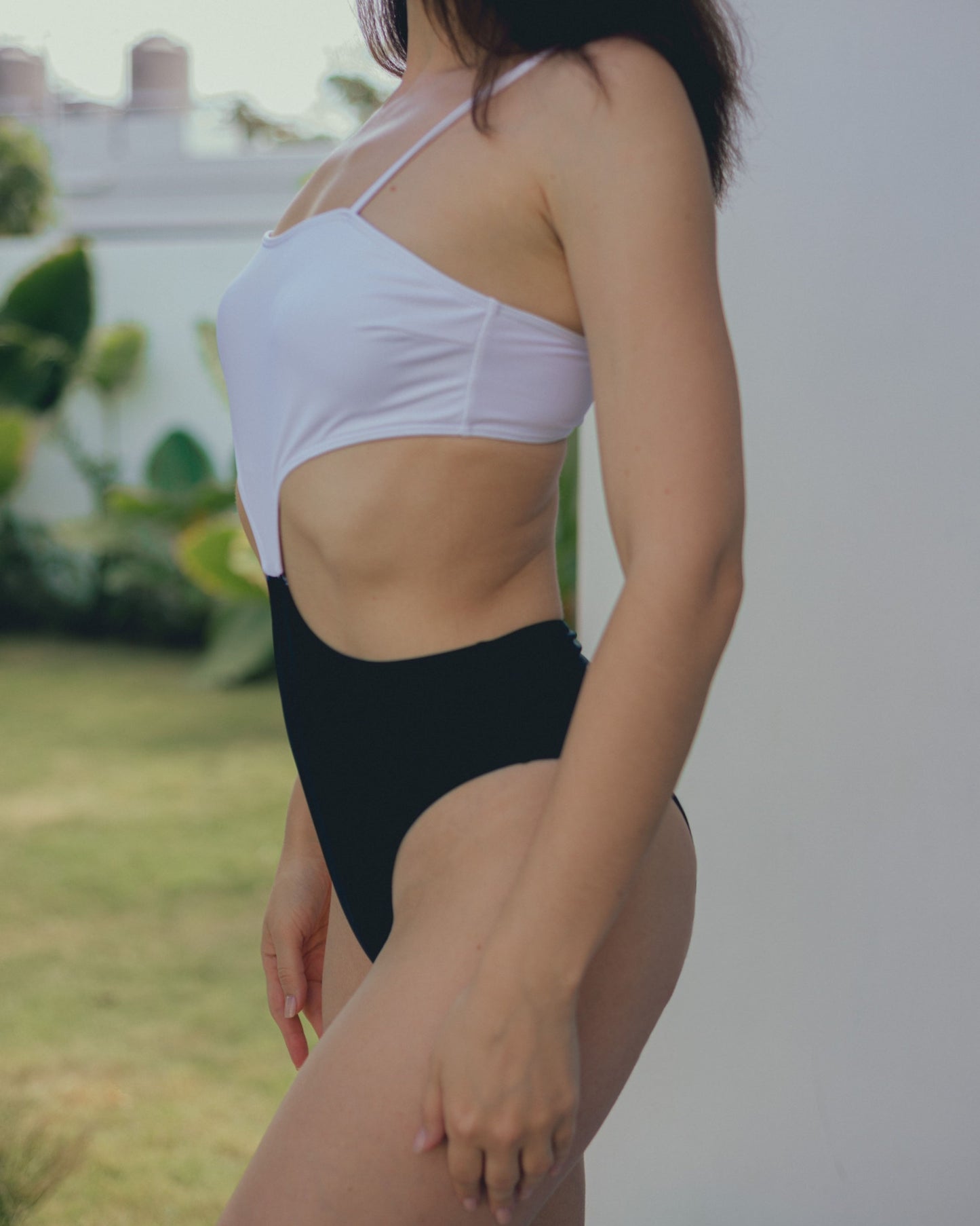 Black/White